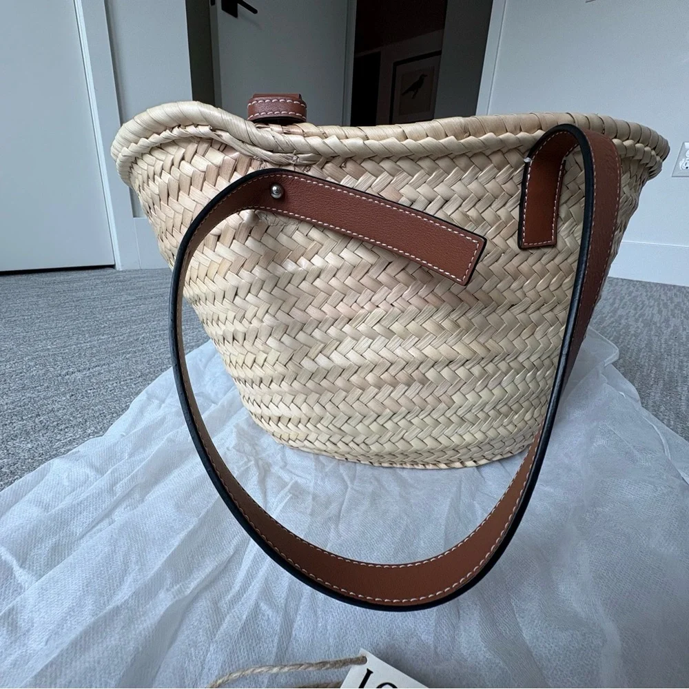 Loewe Medium Basket Bag - Picture 4 of 7
